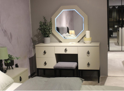 Exclusive designer vanity table with mirror function, functional and luxurious, new